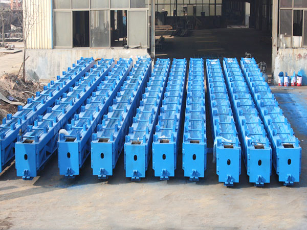 接觸網(wǎng)支柱模具3