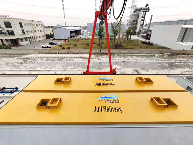 養(yǎng)護窯蓋板